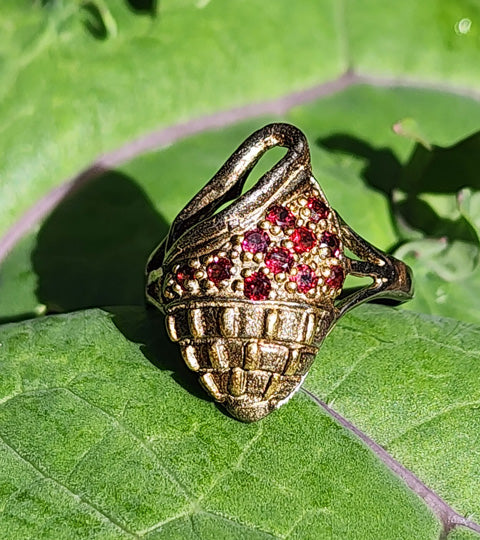 Garnet-Studded Seashell