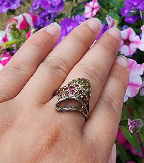 Garnet-Studded Seashell