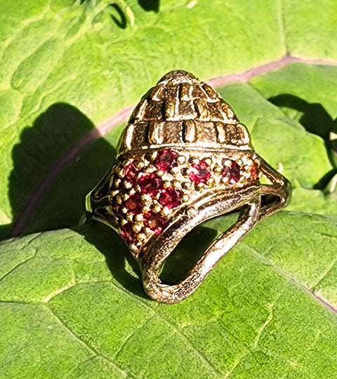 Garnet-Studded Seashell