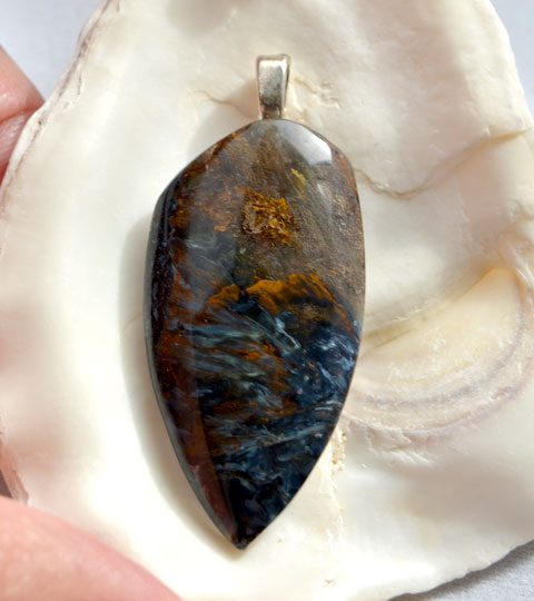 Blue Pietersite, free form